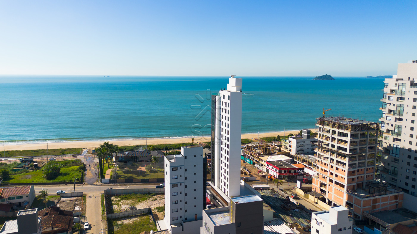 Apartamento giardino mobiliado à venda no Edifício Merídio - Frente-Mar em Balneário Piçarras