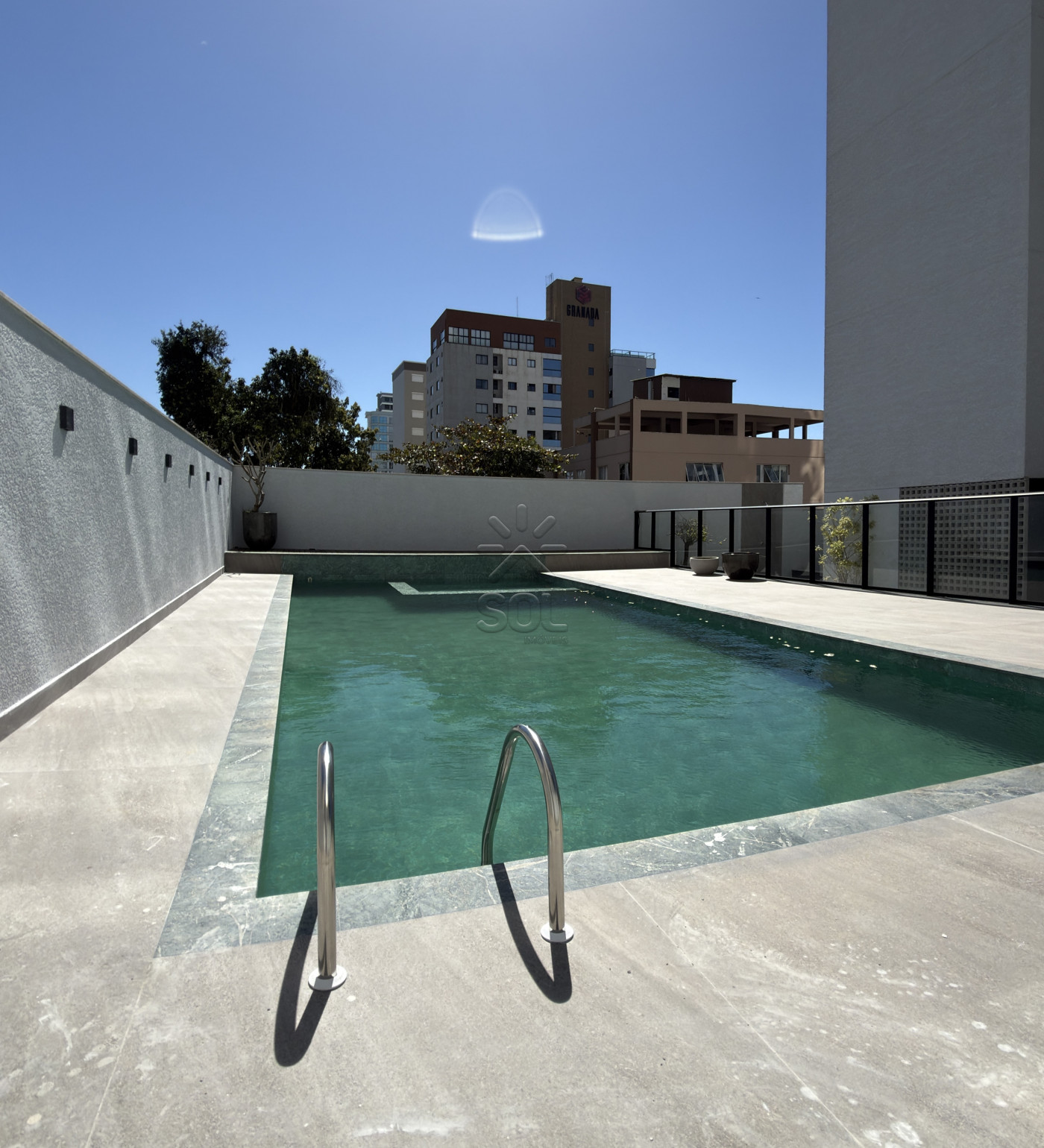 Apartamento de Alto Padrão no Unique Home Residence em Balneário Piçarras/SC - 200,70m² privativos | 4 suítes | 3 vagas de garagem | A 80 metros do mar