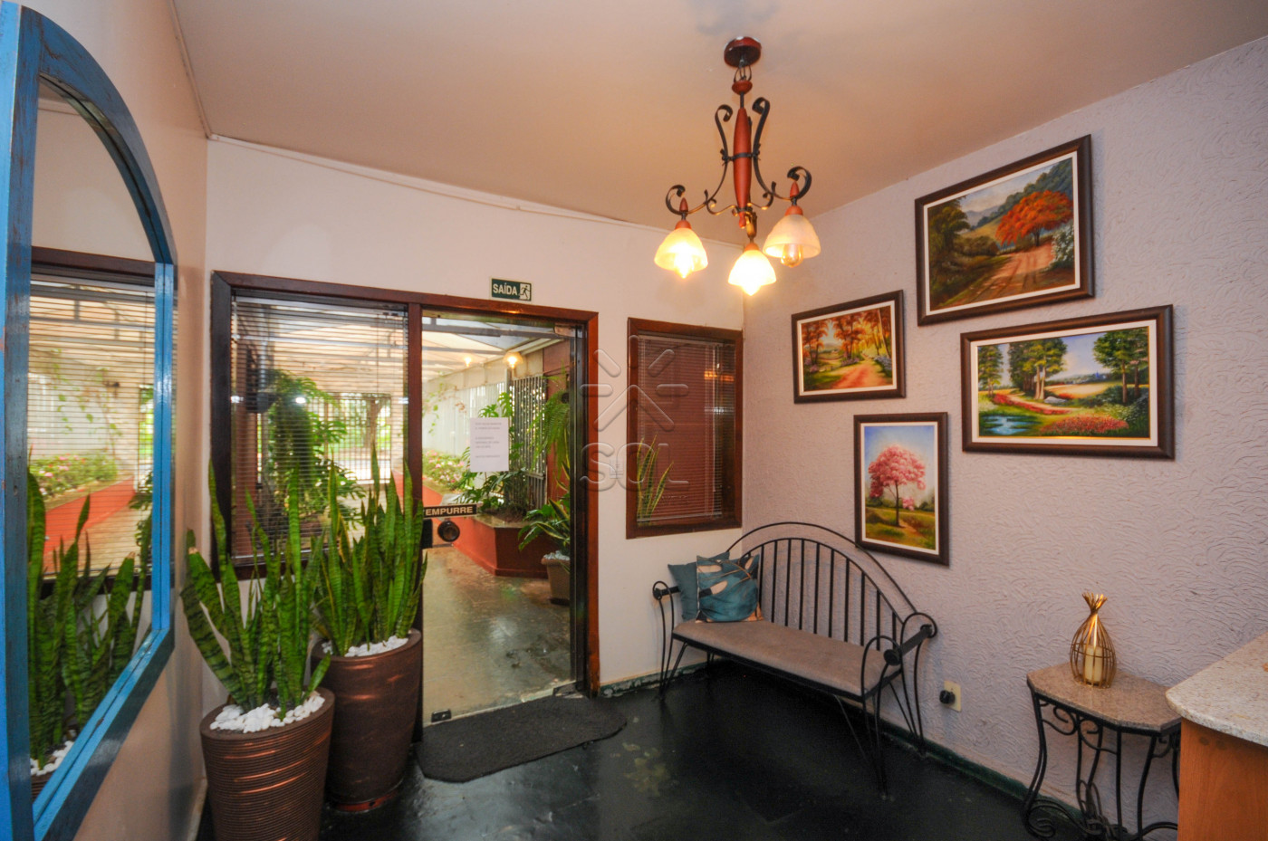 Apartamento reformado à venda no Edifício Villa Sorrento, no Centro de Foz do Iguaçu/PR - 86,31m² | 3 quartos