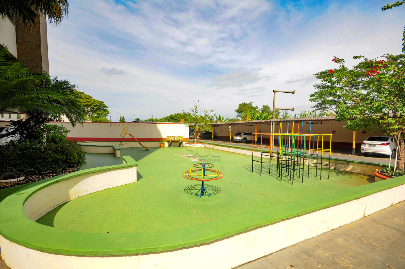 Apartamento reformado à venda no Edifício Villa Sorrento, no Centro de Foz do Iguaçu/PR - 86,31m² | 3 quartos