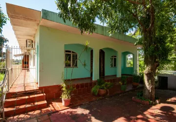 Imóvel composto por 1 casa + 09 quitinetes no Centro de Foz do Iguaçu