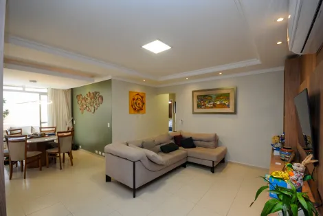 Cobertura à venda no Edifício Vivaldi, Centro de Foz do Iguaçu/PR - 121,95m² privativos com 3 quartos e 2 vagas de garagem