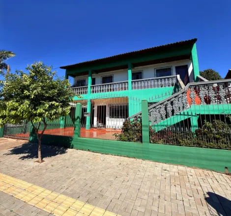 Sobrado à venda no Jardim das Flores em Foz do Iguaçu - 331,18m² construídos em terreno de 300m²