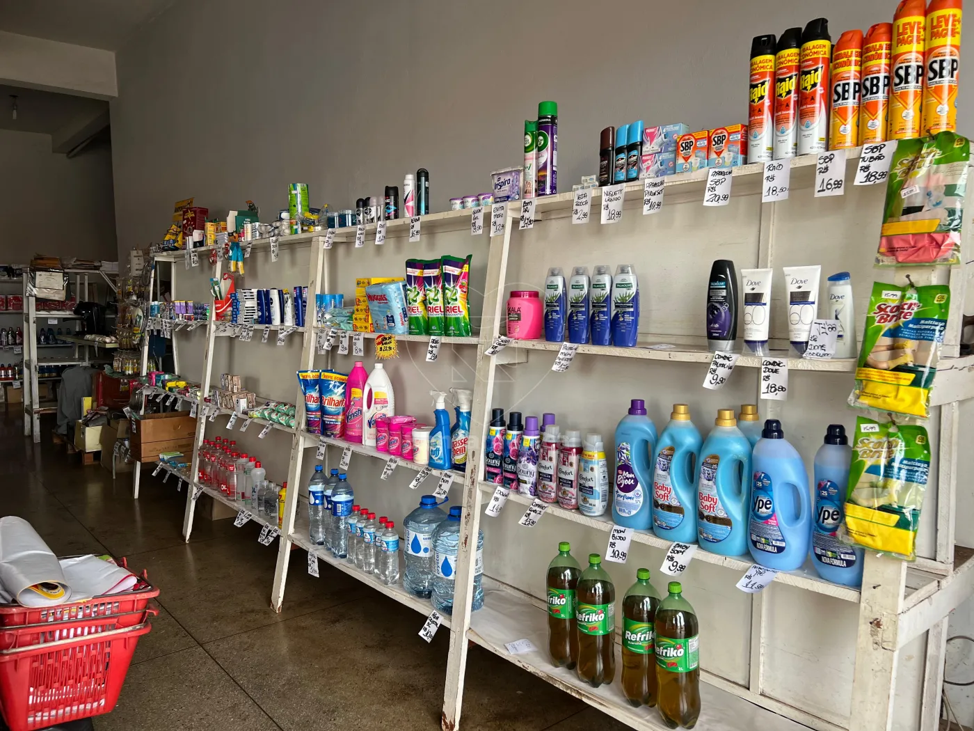 Alugar Comercial / Loja em Londrina R$ 2.800,00 - Foto 2