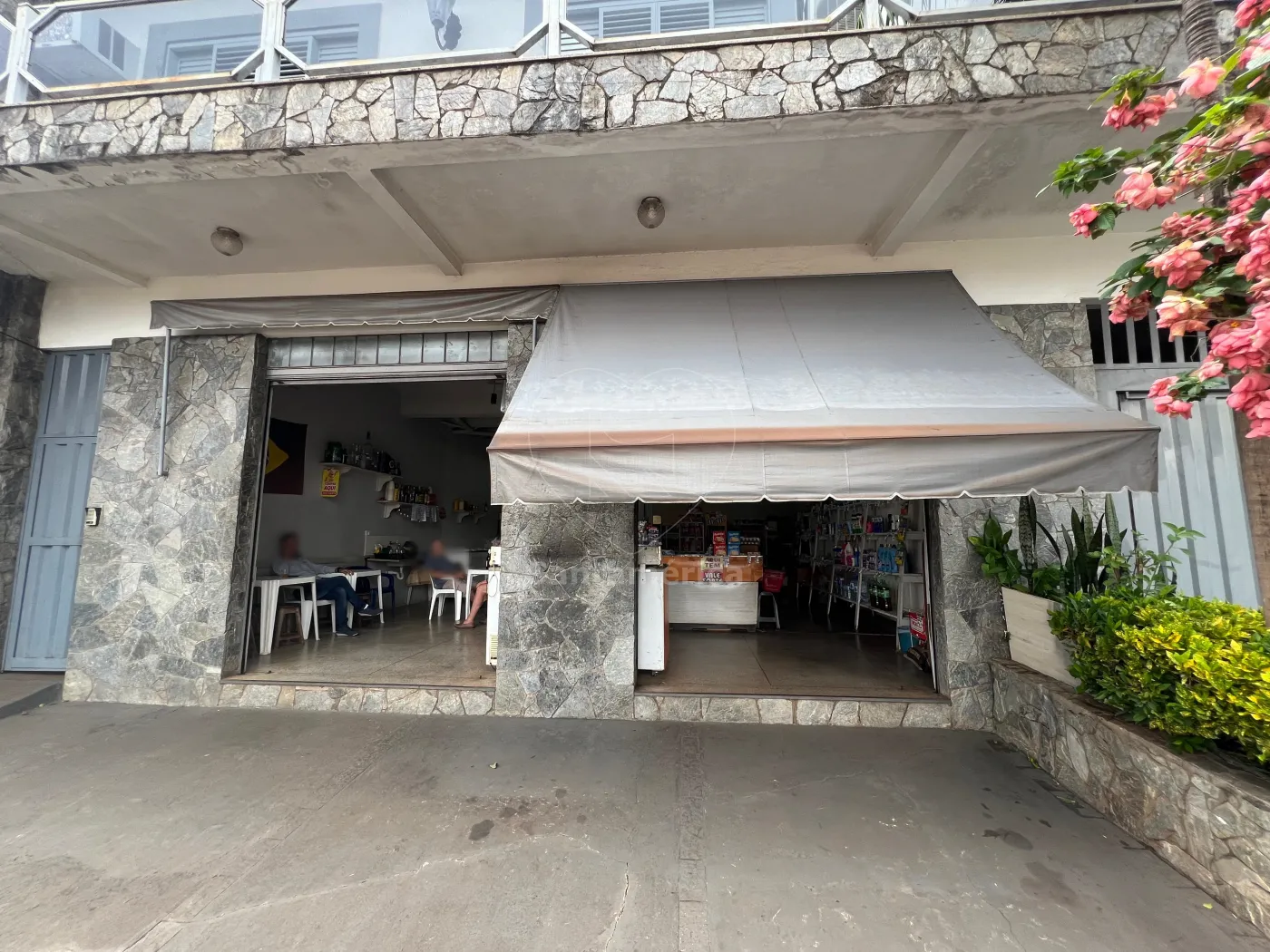 Alugar Comercial / Loja em Londrina R$ 2.800,00 - Foto 13