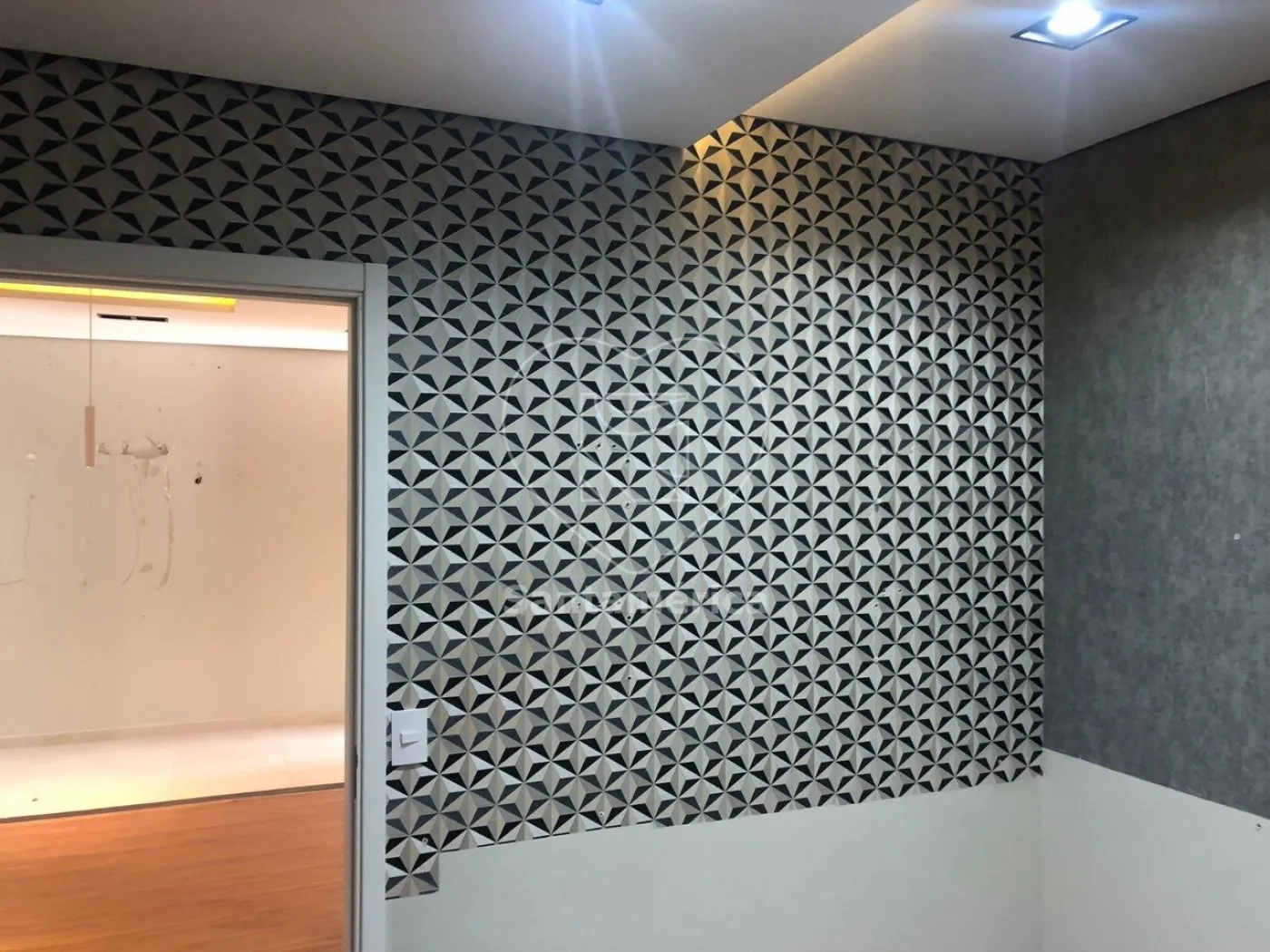 Alugar Comercial / Im&oacute;vel Comercial em Ibipor&atilde; R$ 7.000,00 - Foto 14