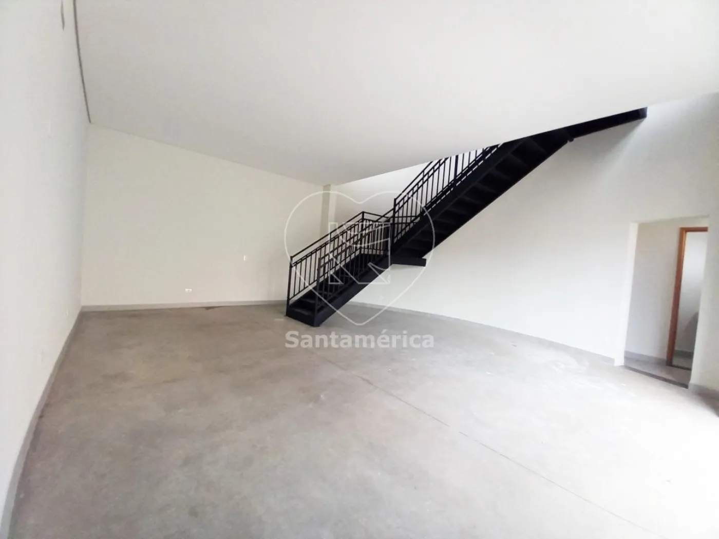 Alugar Comercial / Loja em Ibipor&atilde; R$ 3.500,00 - Foto 4