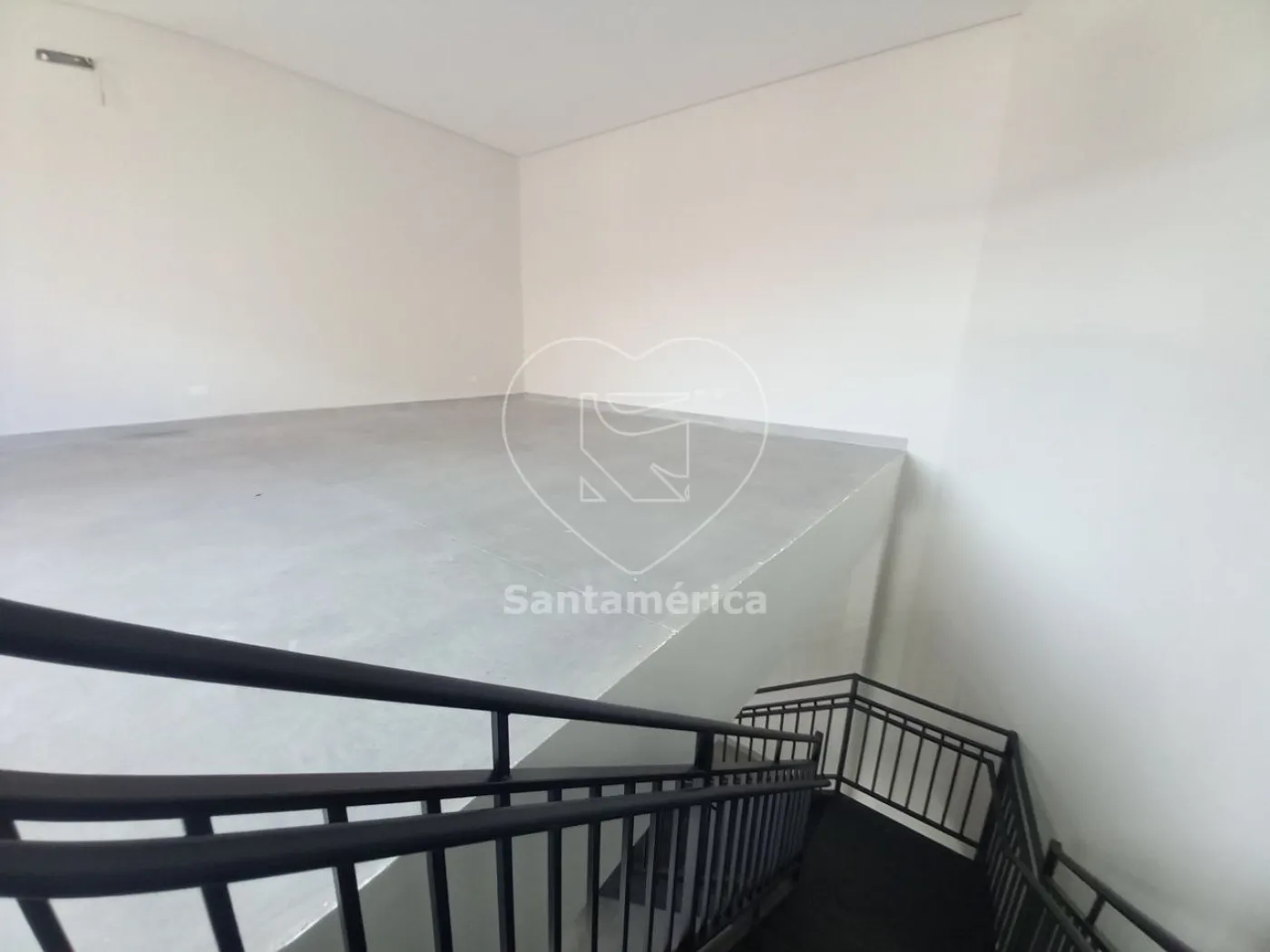 Alugar Comercial / Loja em Ibipor&atilde; R$ 3.500,00 - Foto 8