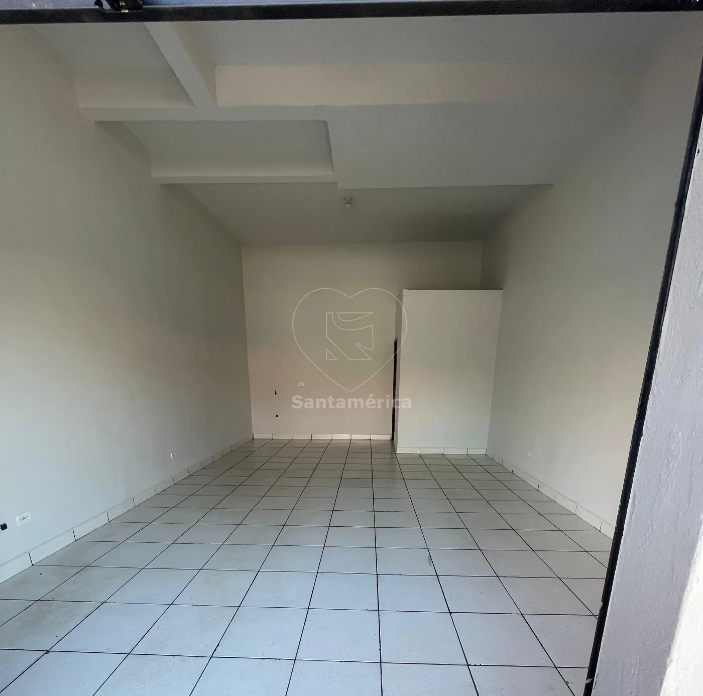 Alugar Comercial / Loja em Londrina R$ 1.800,00 - Foto 5