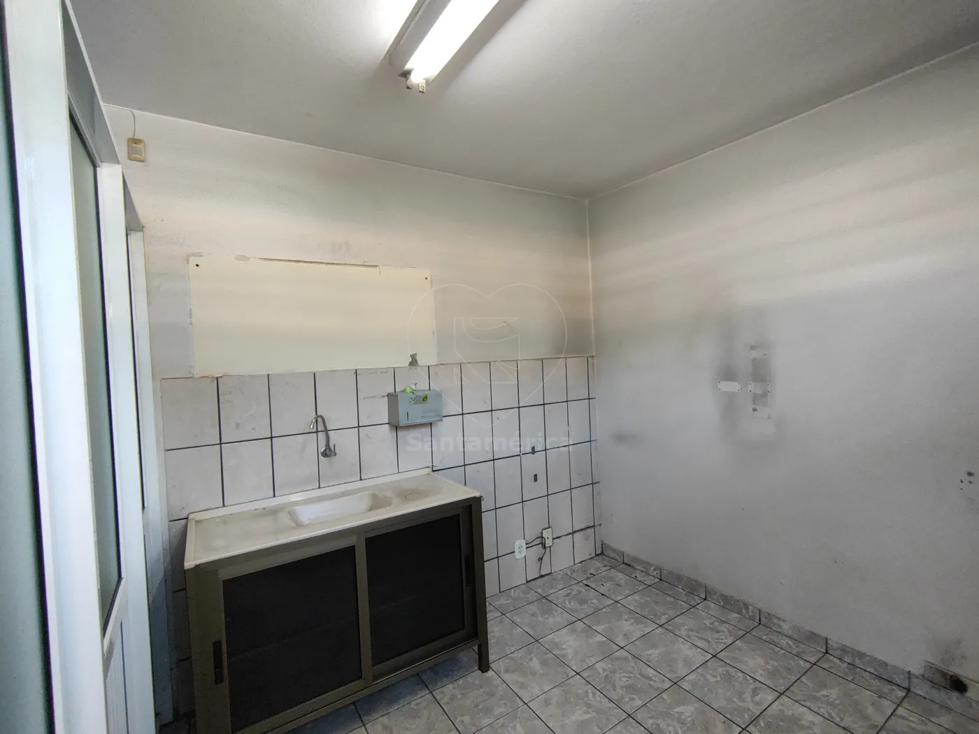 Alugar Comercial / Barrac&atilde;o em Londrina R$ 10.000,00 - Foto 4