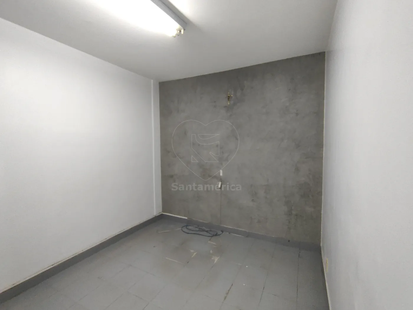 Alugar Comercial / Barrac&atilde;o em Londrina R$ 10.000,00 - Foto 6