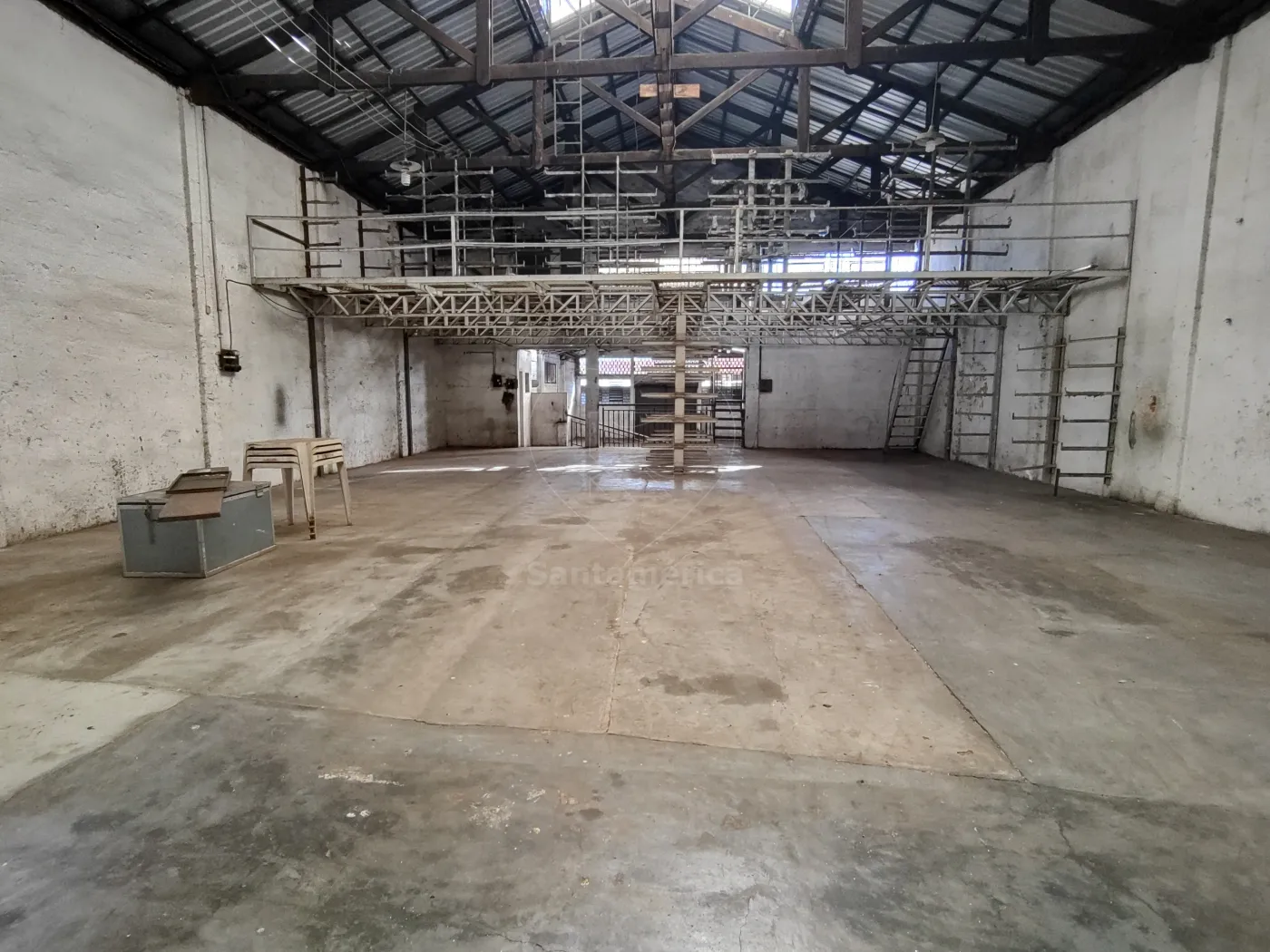 Alugar Comercial / Barrac&atilde;o em Londrina R$ 10.000,00 - Foto 12