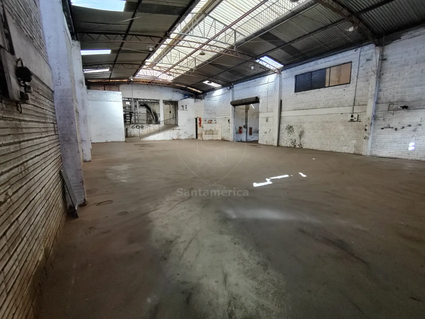 Alugar Comercial / Barrac&atilde;o em Londrina R$ 10.000,00 - Foto 21