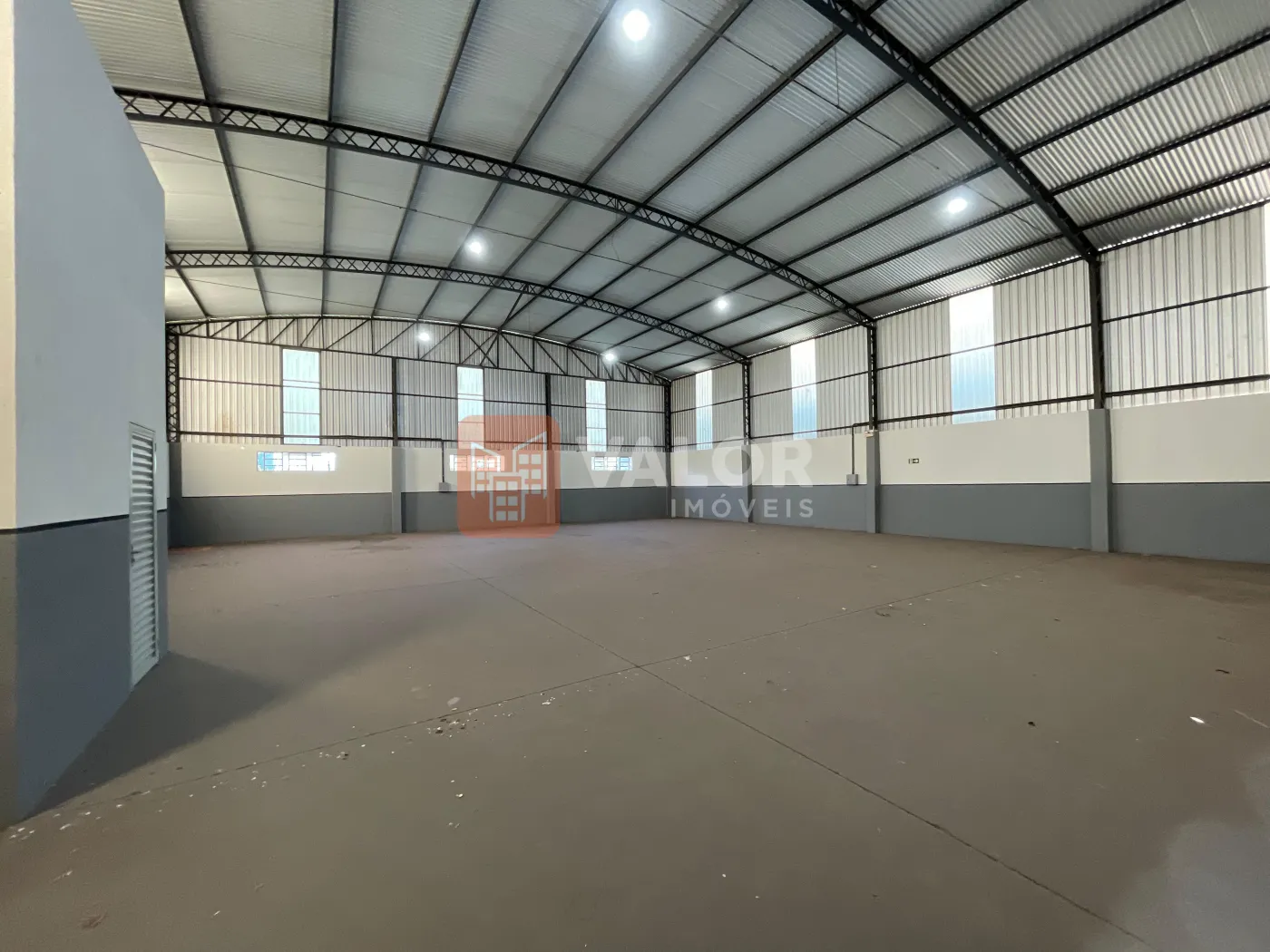 Alugar Comercial / Galp&atilde;o em Cianorte R$ 6.000,00 - Foto 3
