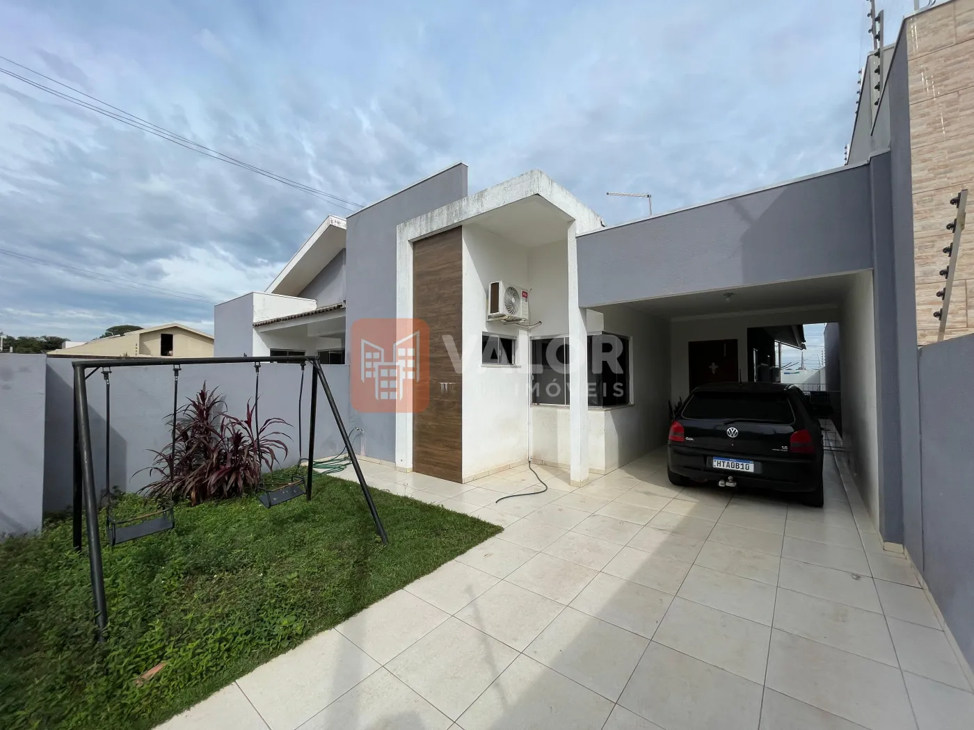 Comprar Casa / Padr&atilde;o em Cianorte R$ 350.000,00 - Foto 2