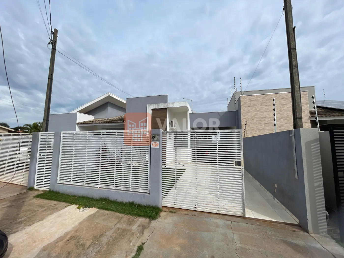 Comprar Casa / Padr&atilde;o em Cianorte R$ 350.000,00 - Foto 1