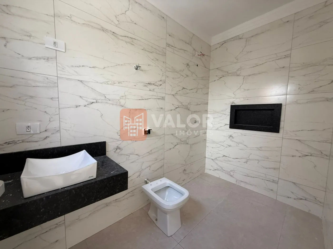Comprar Casa / Padr&atilde;o em Cianorte R$ 330.000,00 - Foto 5