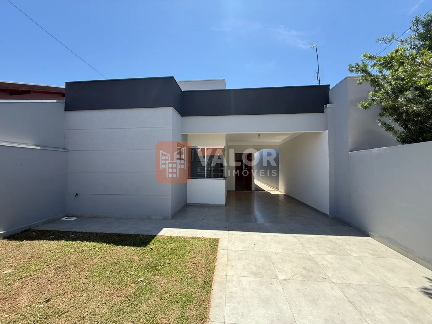 Comprar Casa / Padr&atilde;o em Cianorte R$ 330.000,00 - Foto 17