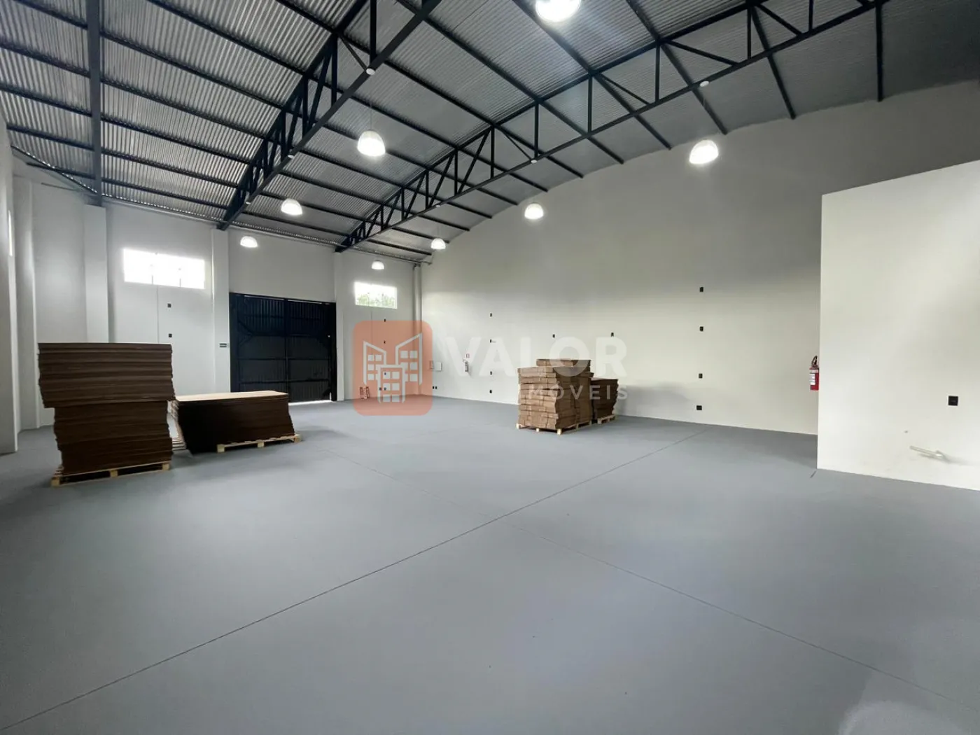 Alugar Comercial / Ponto Comercial em Cianorte R$ 3.500,00 - Foto 3