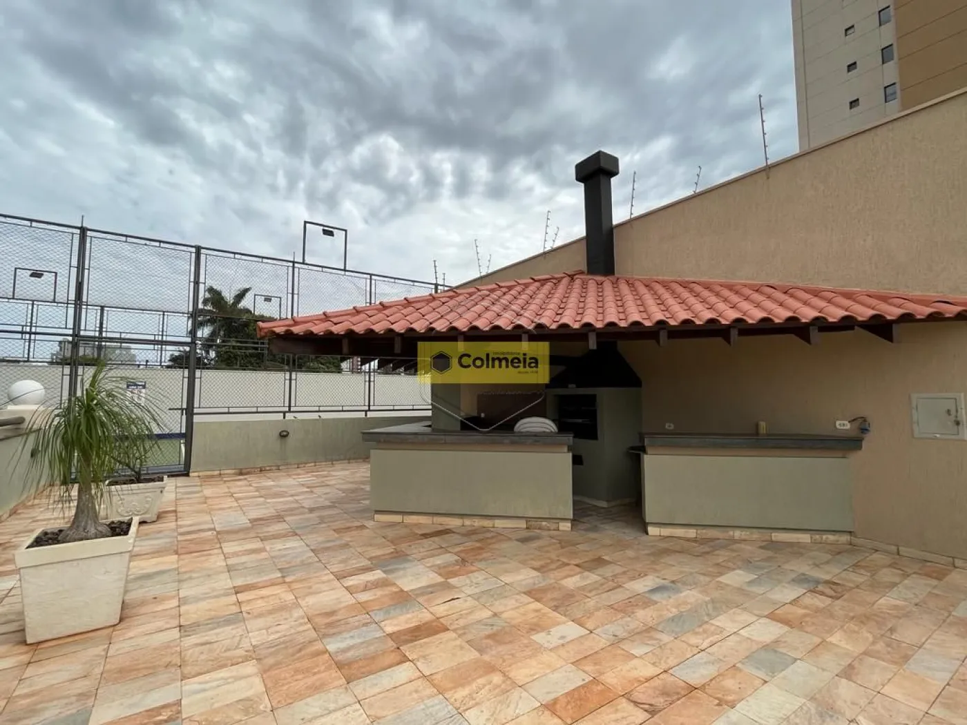 Comprar Apartamento / Padr&atilde;o em Condom&iacute;nio em Dourados R$ 950.000,00 - Foto 2