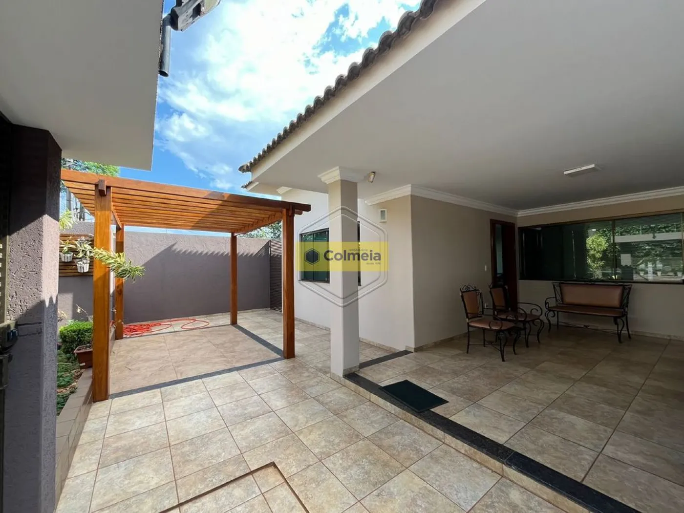Comprar Casa Residencial / Padr&atilde;o em Dourados R$ 1.950.000,00 - Foto 3
