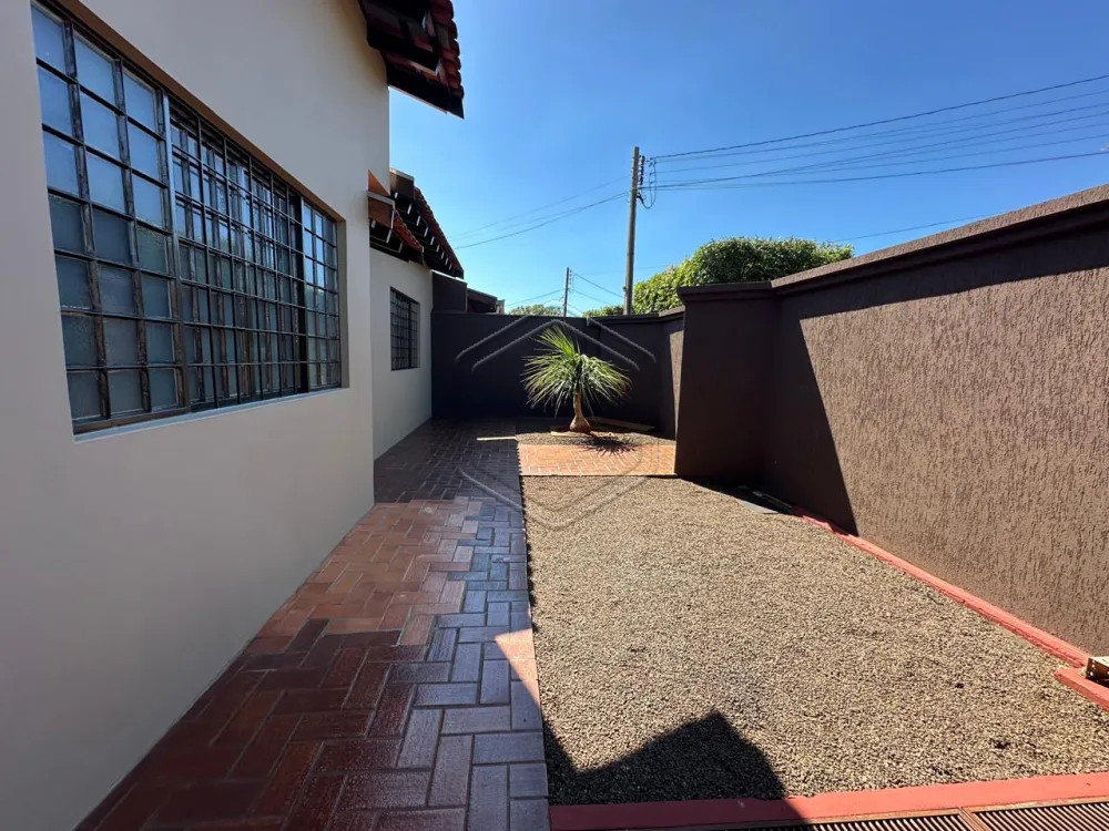 Alugar Casa Residencial / Padr&atilde;o em Dourados R$ 2.650,00 - Foto 14
