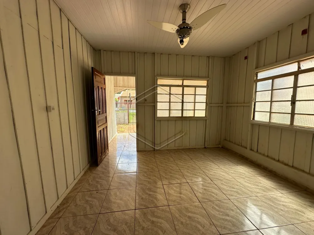 Alugar Casa Residencial / Padr&atilde;o em Dourados R$ 1.200,00 - Foto 2