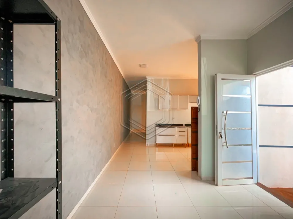 Alugar Casa Residencial / Padr&atilde;o em Dourados R$ 1.600,00 - Foto 3