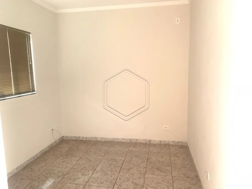 Alugar Casa Residencial / Padr&atilde;o em Dourados R$ 2.500,00 - Foto 3