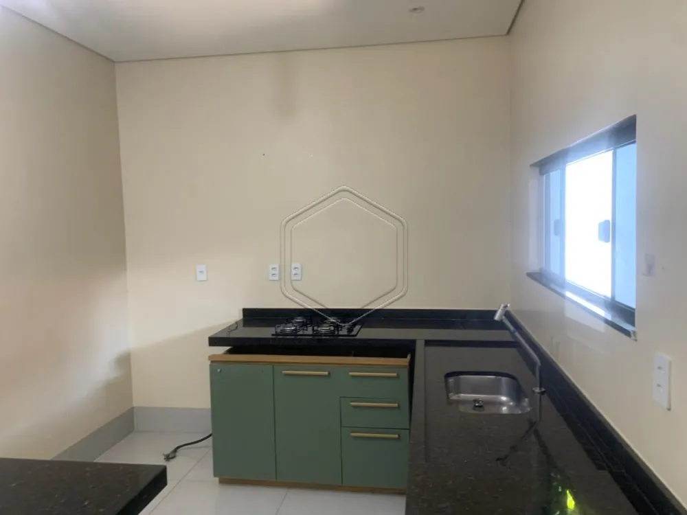 Alugar Casa Residencial / Padr&atilde;o em Dourados R$ 2.200,00 - Foto 2