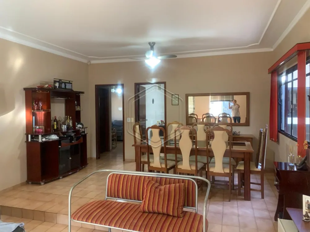 Alugar Casa Residencial / Padr&atilde;o em Dourados R$ 4.000,00 - Foto 12