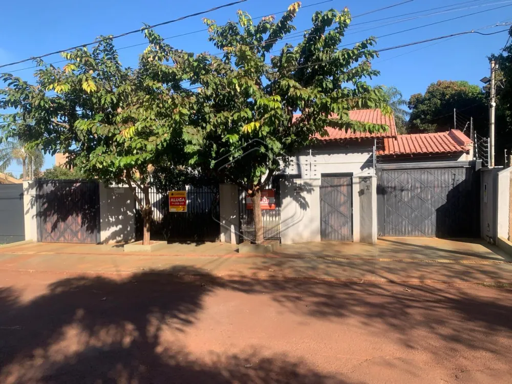Alugar Casa Residencial / Padr&atilde;o em Dourados R$ 4.000,00 - Foto 1