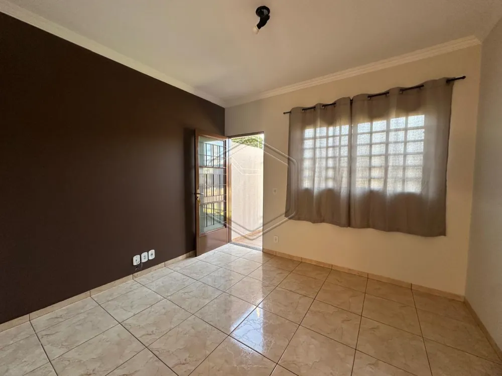 Alugar Apartamento / Kitnet em Condom&iacute;nio em Dourados R$ 1.150,00 - Foto 2