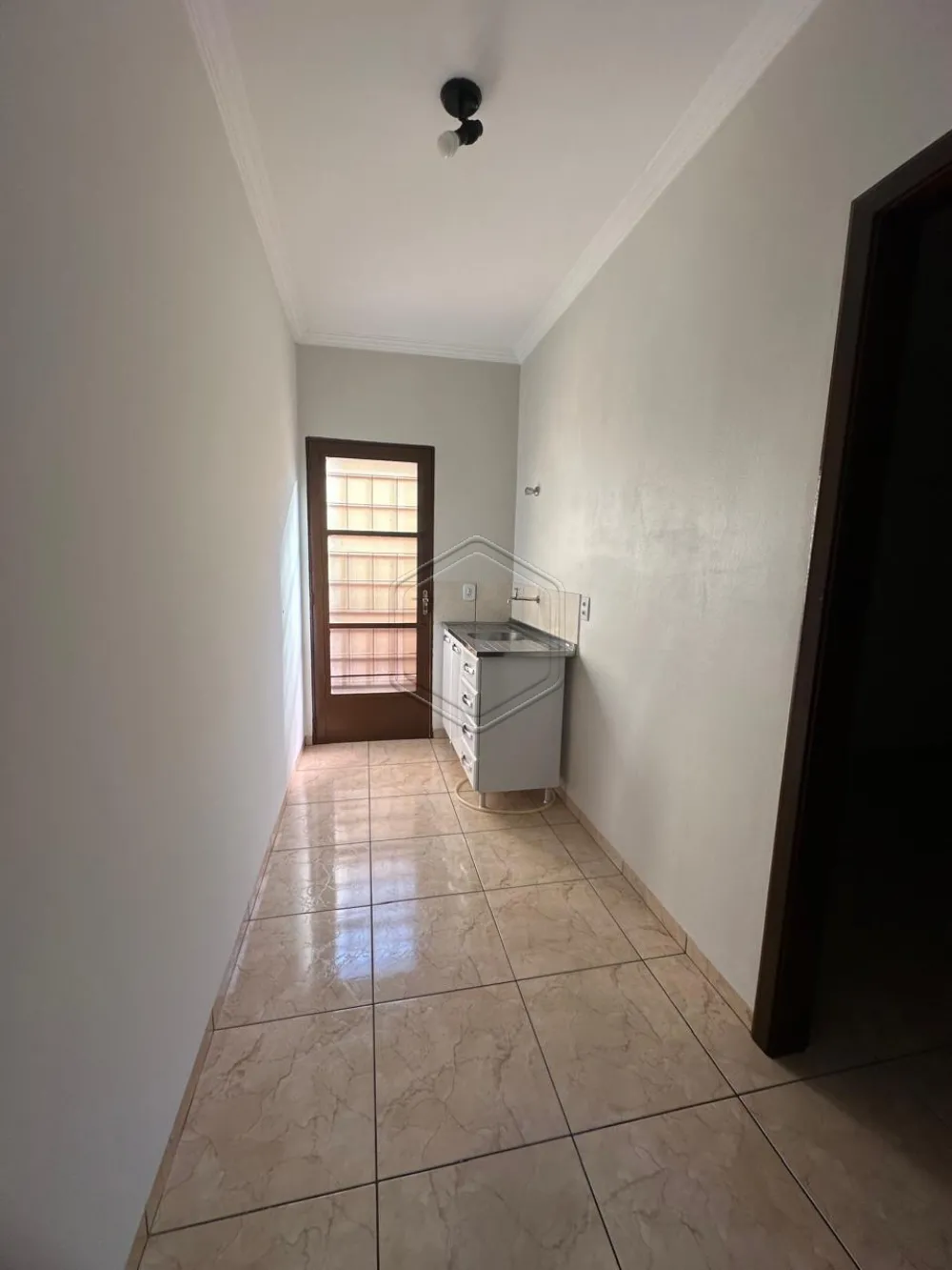 Alugar Apartamento / Kitnet em Condom&iacute;nio em Dourados R$ 1.150,00 - Foto 3