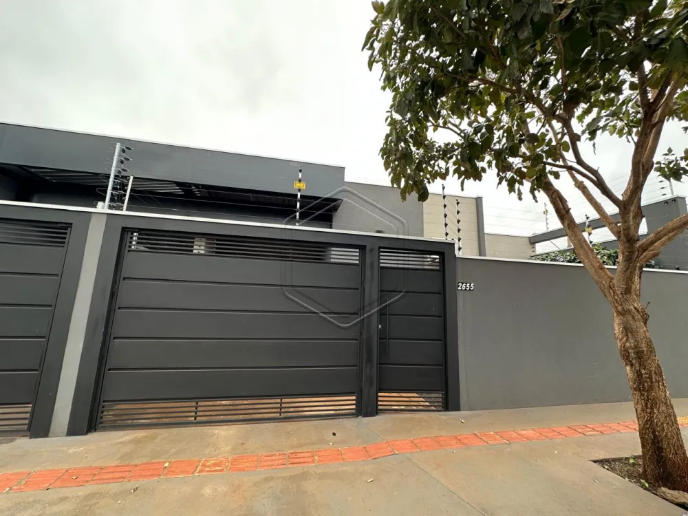 Alugar Casa Residencial / Padr&atilde;o em Dourados R$ 1.800,00 - Foto 1