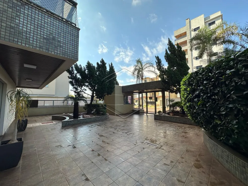 Alugar Apartamento / Padr&atilde;o em Condom&iacute;nio em Dourados R$ 2.500,00 - Foto 21