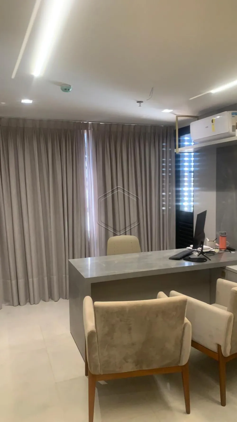 Alugar Comercial / Sala em Condom&iacute;nio em Dourados R$ 3.500,00 - Foto 2