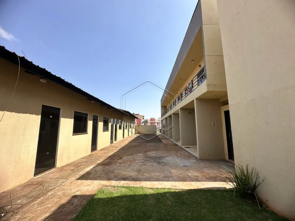 Alugar Apartamento / Padr&atilde;o em Dourados R$ 950,00 - Foto 2