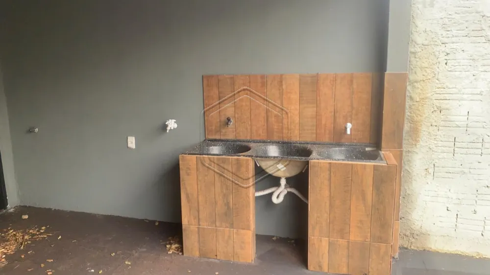 Alugar Casa Residencial / Padr&atilde;o em Dourados R$ 1.500,00 - Foto 4