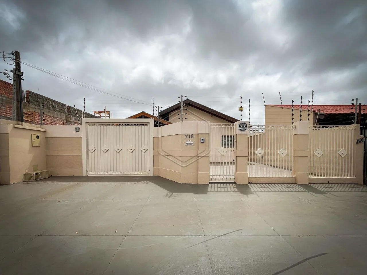 Alugar Casa Residencial / Padr&atilde;o em Dourados R$ 3.500,00 - Foto 1