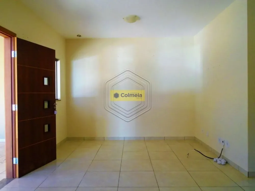 Alugar Casa Residencial / Sobrado em Condom&iacute;nio em Dourados R$ 2.000,00 - Foto 4