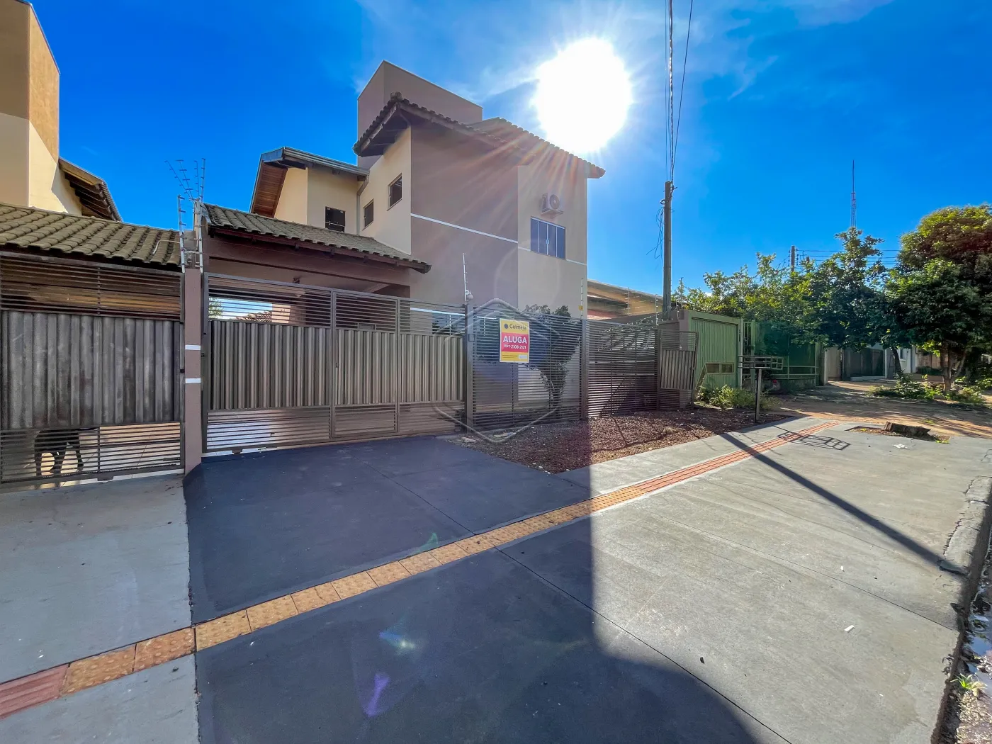 Alugar Casa Residencial / Sobrado em Dourados R$ 2.700,00 - Foto 1