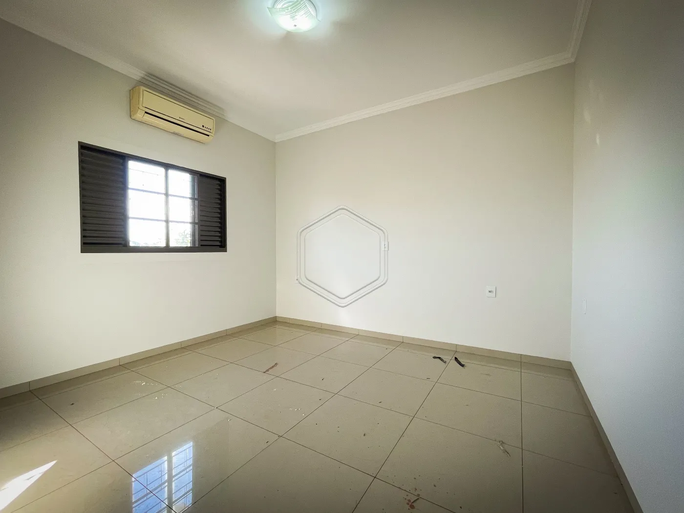 Alugar Casa Residencial / Sobrado em Dourados R$ 2.700,00 - Foto 3