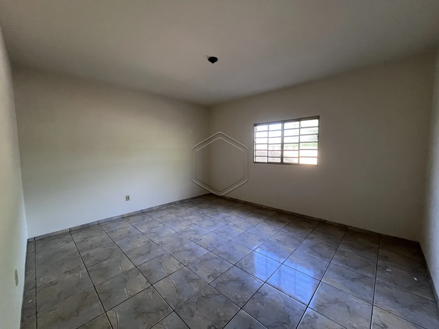 Alugar Casa Residencial / Padr&atilde;o em Dourados R$ 1.300,00 - Foto 5