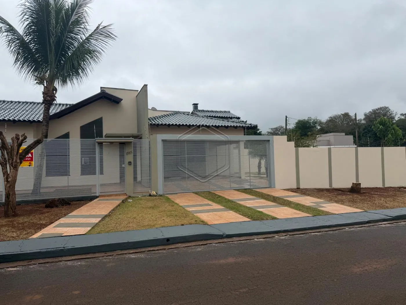 Alugar Casa Residencial / Padr&atilde;o em Dourados R$ 3.200,00 - Foto 1