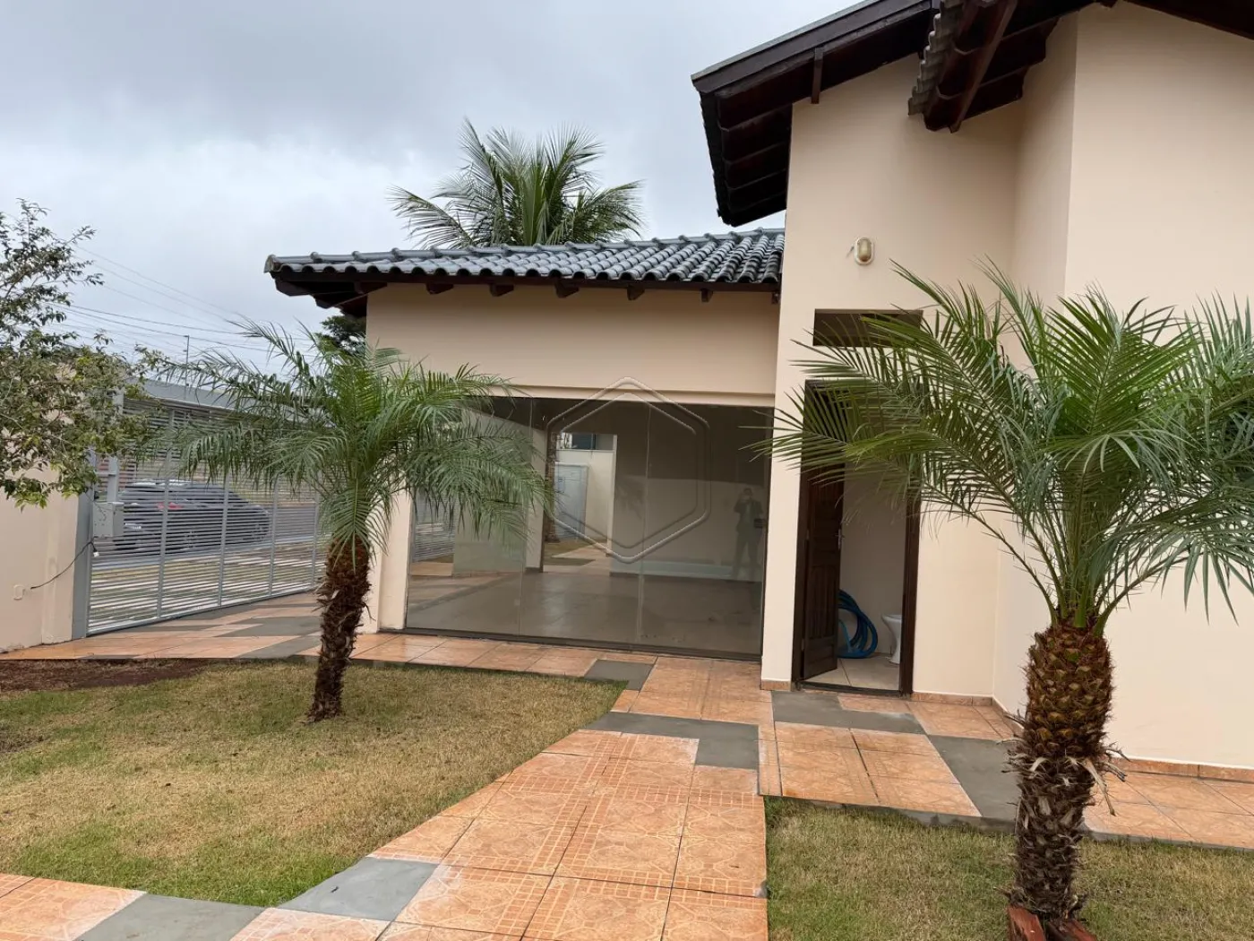 Alugar Casa Residencial / Padr&atilde;o em Dourados R$ 3.200,00 - Foto 11