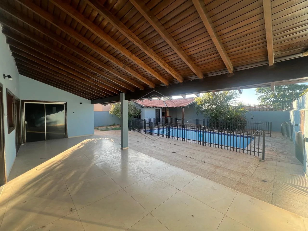Alugar Casa Residencial / Padr&atilde;o em Dourados R$ 4.000,00 - Foto 3