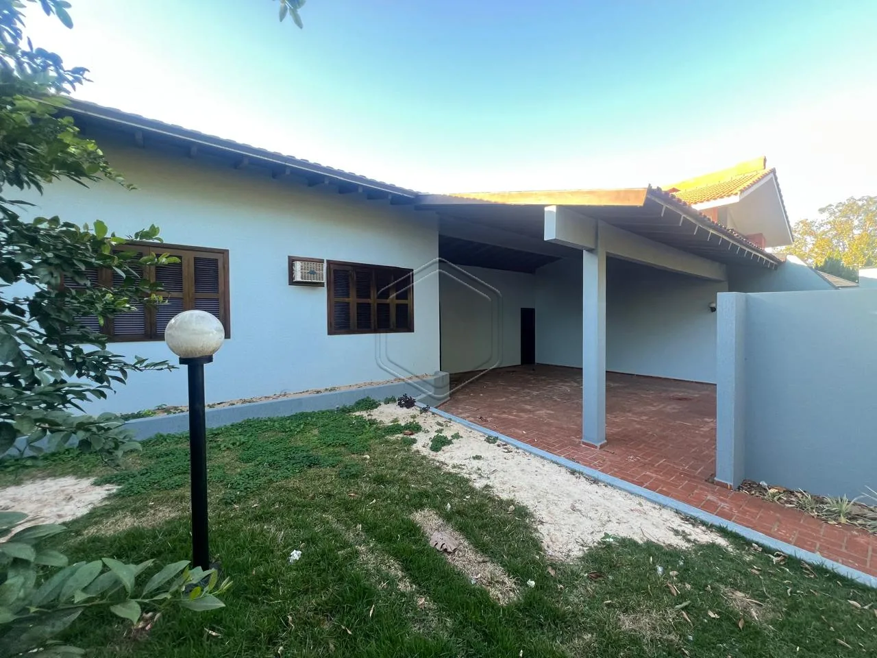 Alugar Casa Residencial / Padr&atilde;o em Dourados R$ 4.000,00 - Foto 1