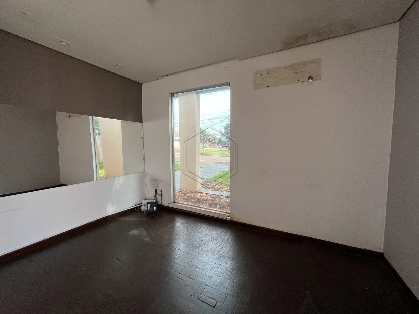 Alugar Comercial / Sal&atilde;o em Dourados R$ 2.700,00 - Foto 10