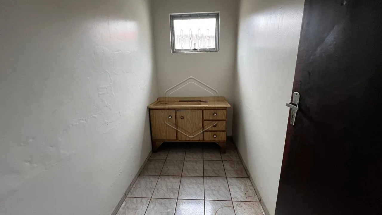 Alugar Casa Residencial / Padr&atilde;o em Dourados R$ 2.500,00 - Foto 4
